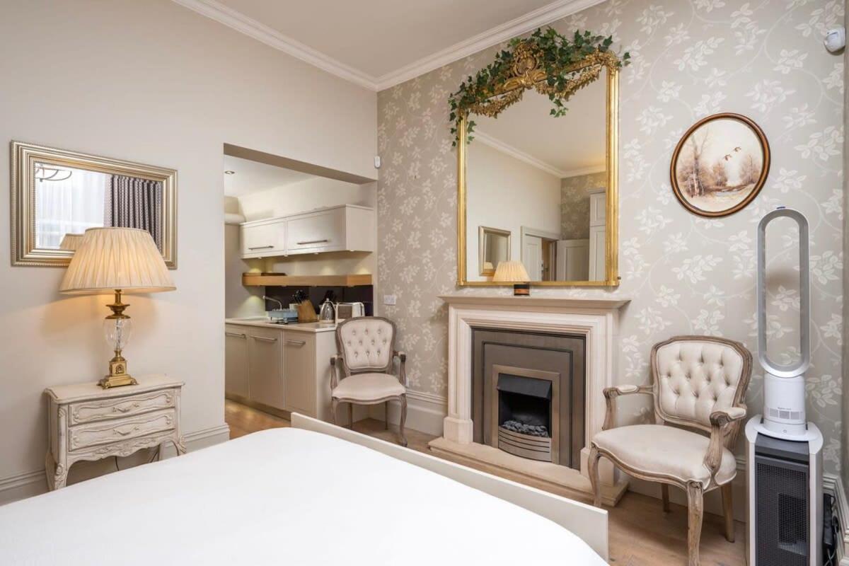 Charming Chelsea Studio Your Cozy Urban Retreat ロンドン エクステリア 写真