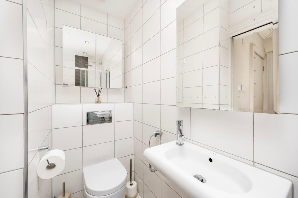 Charming Chelsea Studio Your Cozy Urban Retreat ロンドン エクステリア 写真